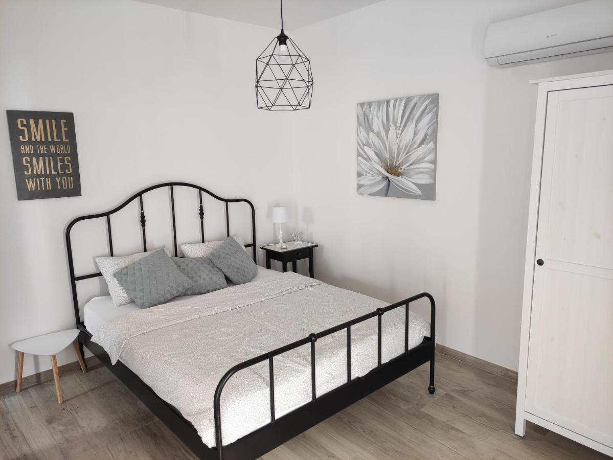 Apartmani Rina Donja Jagodnja Eksteriør billede